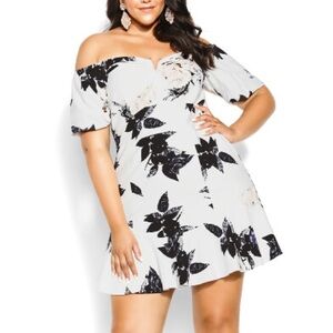 City Chic Aria Floral Dress in Cream, NWT, Size M/18